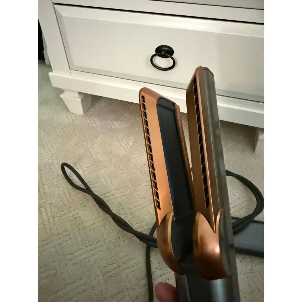 Dyson Airstrait™ Hair Straightener: Wet-To-Dry Styling